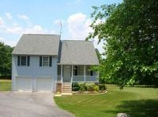 2710 Old Fort Schoolhouse Rd, Hampstead, MD 21074