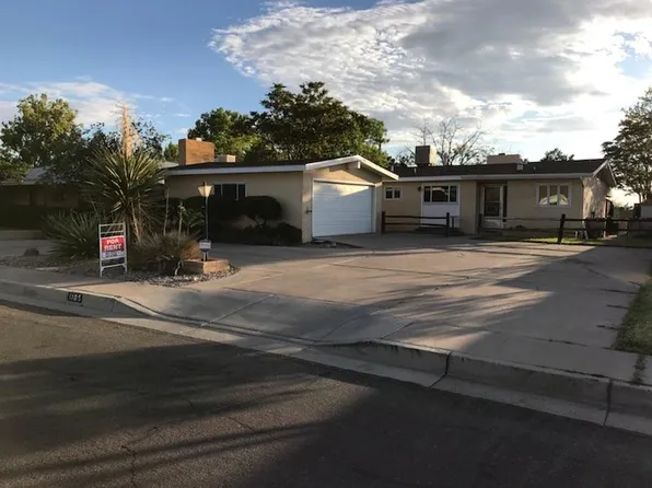 1105 California St SE, Albuquerque, NM 87108