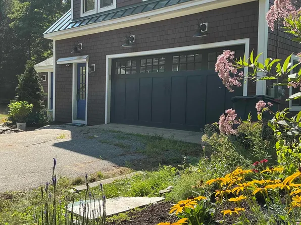 393 Brackett Rd, Rye, NH 03870
