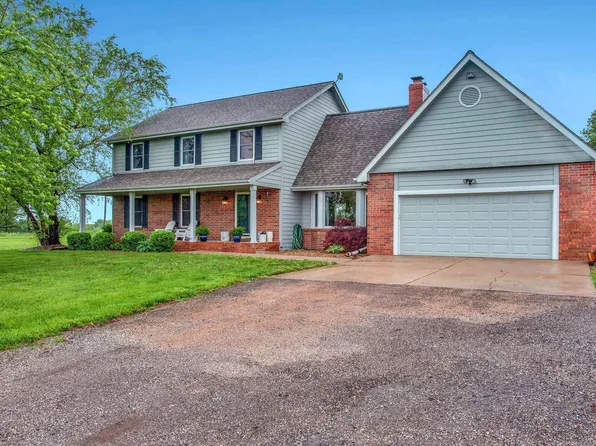 9223 SW 61st St, Topeka, KS 66610