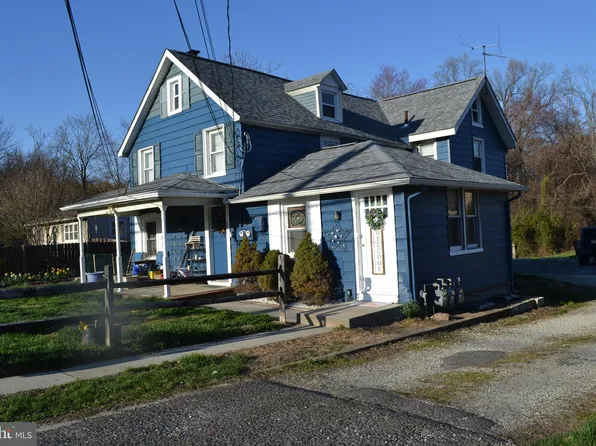 225 N Woodbury Rd, Pitman, NJ 08071