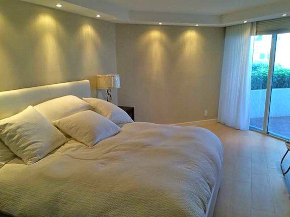 3rd image of 16425 Collins Ave APT 416