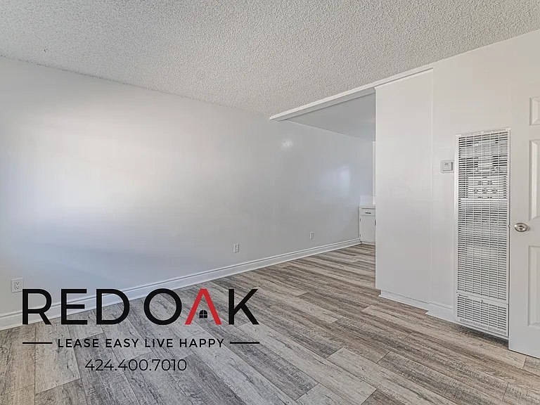 1305 Griffith St #2 — Photo 6