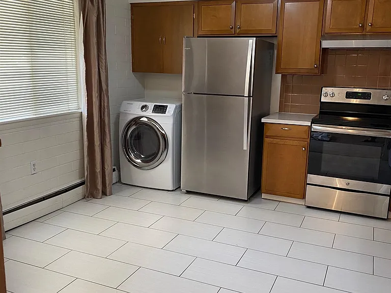 700 E Myrtle St #708 — Photo 3