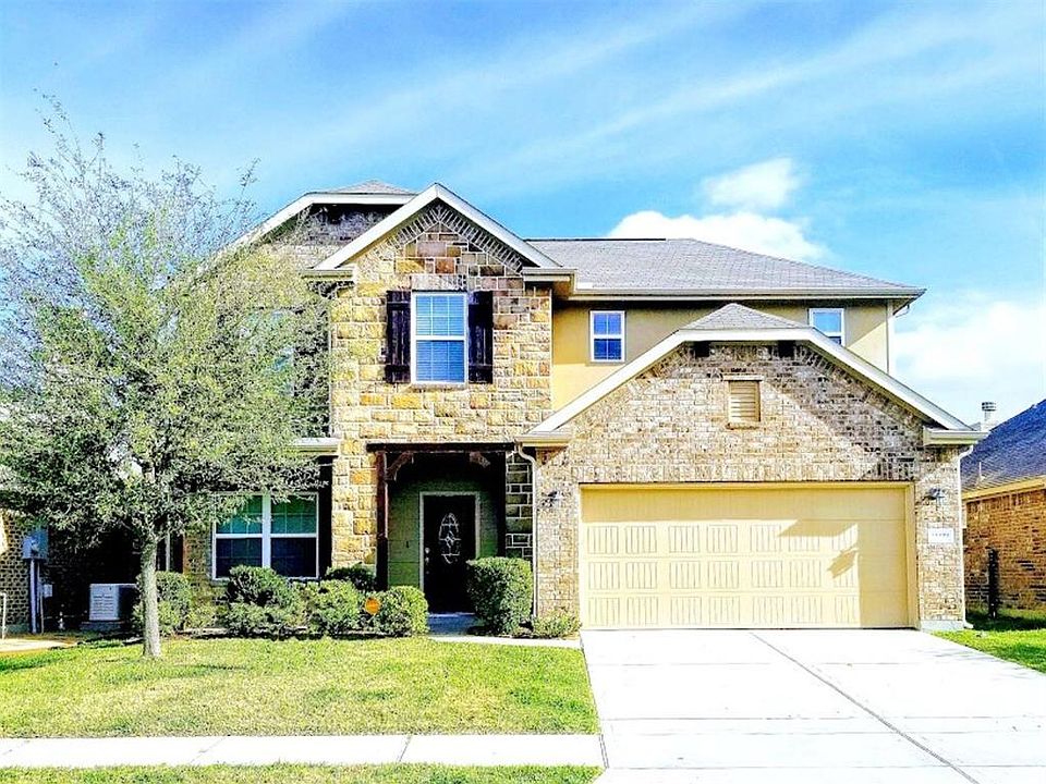 1st image of 21499 Kings Bend Dr