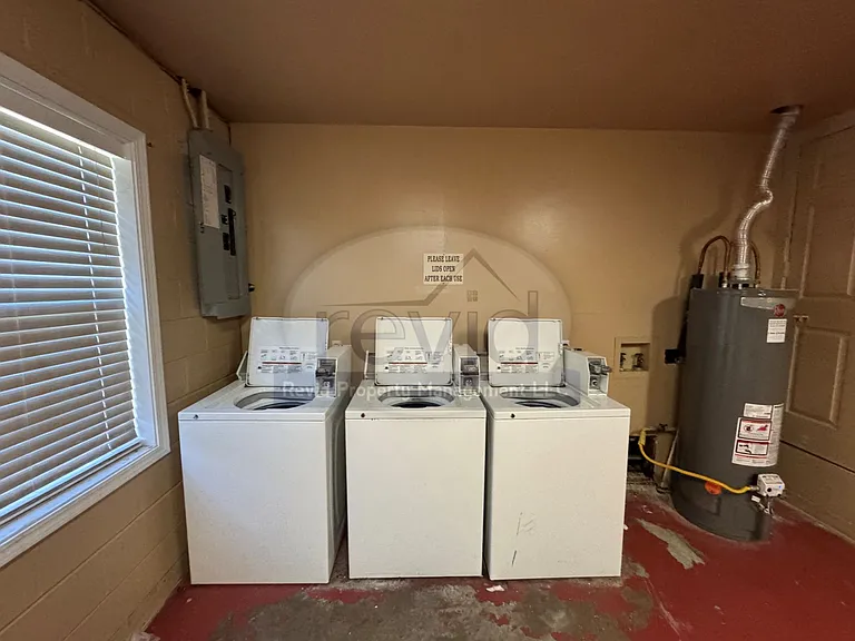 1353 Vance Ave — Photo 8