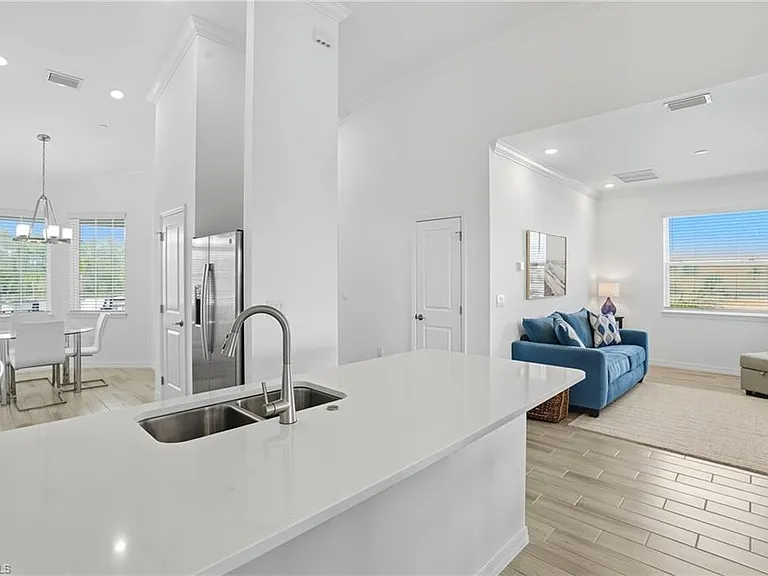 11861 Venetian Lagoon Dr — Photo 11