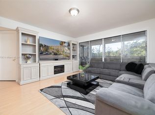 Hammocks Lake Forest, Pompano Beach, FL 33063