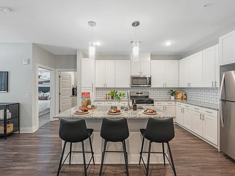 Populus Westside Apartments — Photo 12