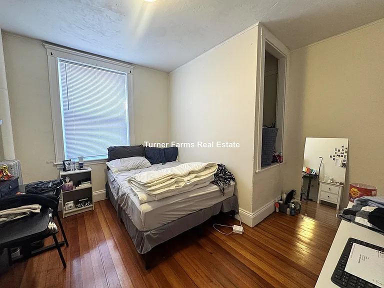 520 Cambridge St #3F — Photo 5