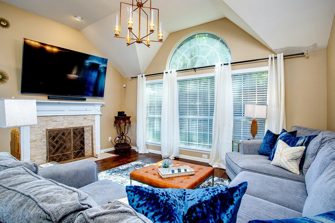 N Port Ct, Grapevine — Photo 1