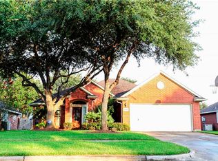 8906 Aberdeen Oaks Dr, Houston, TX 77095