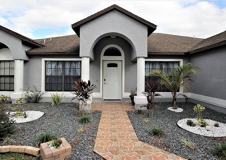 1st image of 1210 Natural Oaks Dr