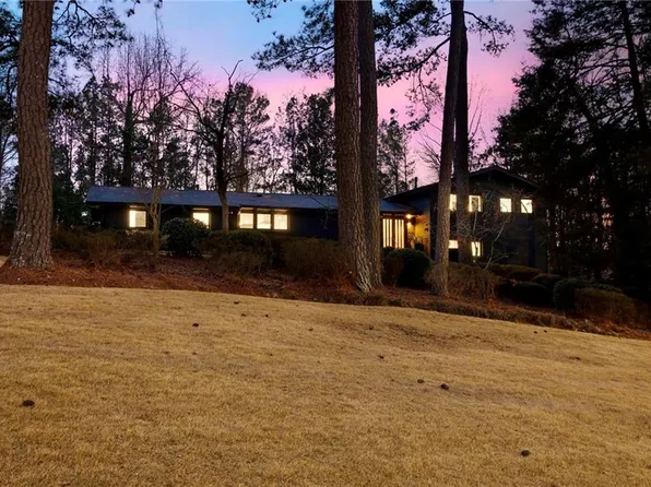 1534 Cooper Lake Rd SE, Smyrna, GA 30082