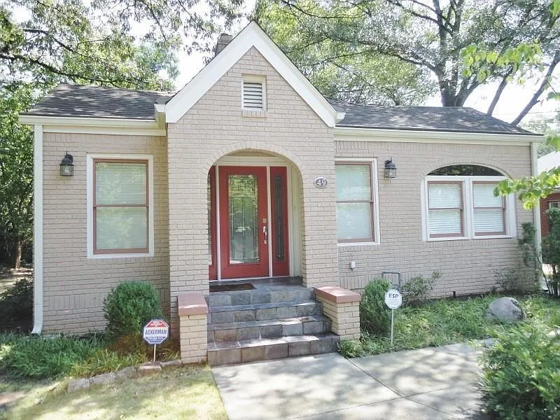 3 bed, 2.0 bath, 1782 sqft, $3,100 — Photo 3