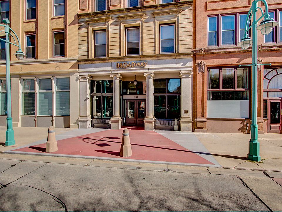1st image of 234 North Broadway
