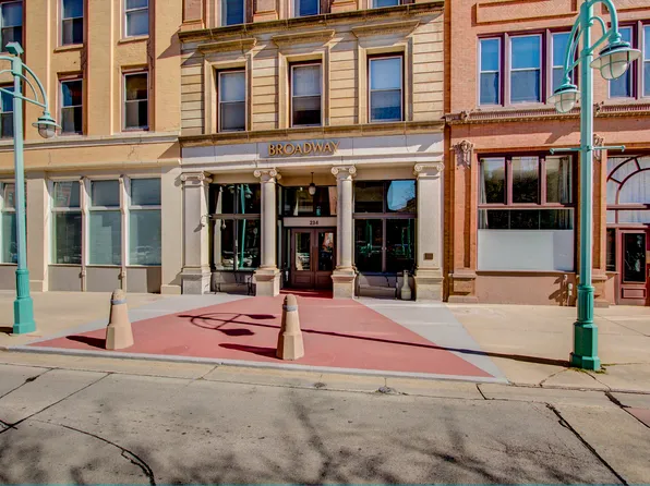 234 North Broadway, Milwaukee, WI 53202