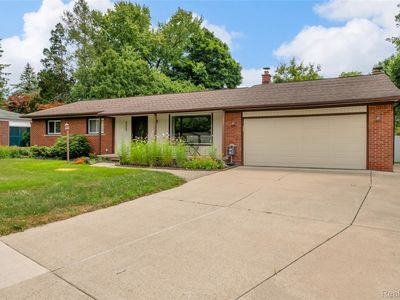 30065 Minglewood Ln, Farmington Hills, MI, 48334