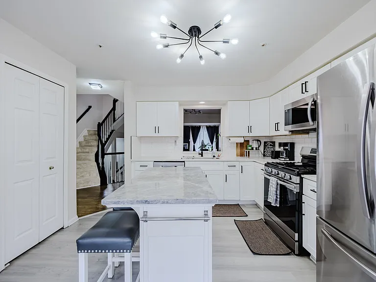 8608 Lark Pl — Photo 22