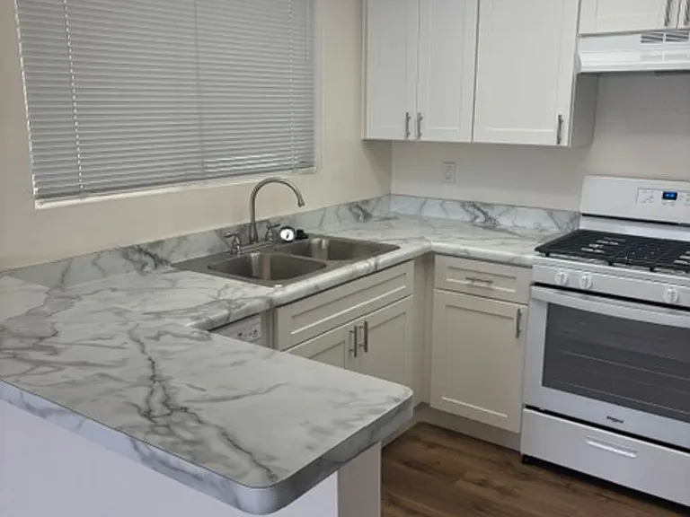 1911 N H St #13 — Photo 5