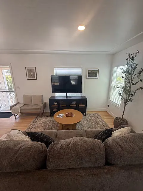 3014-16 E Palm St — Photo 3