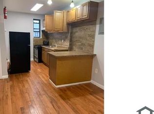 638 Manida St #2C, Bronx, NY 10474