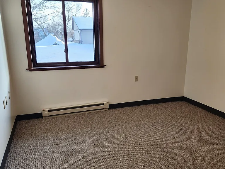 612 S 2nd St #3 — Photo 4