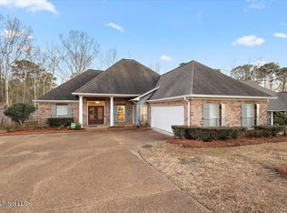 707 Highland Pl, Brandon, MS 39047