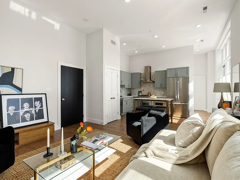 50 Hichborn St #101 — Photo 9