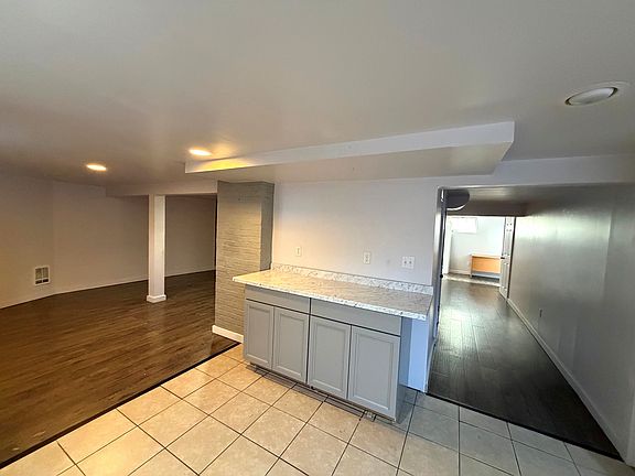 2nd image of 1802 Cedar St #Basement