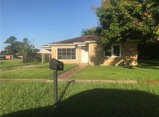 60 Jones Dr, Chalmette, LA 70043