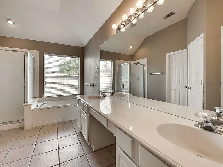 5909 Berkshire Rd — Photo 19