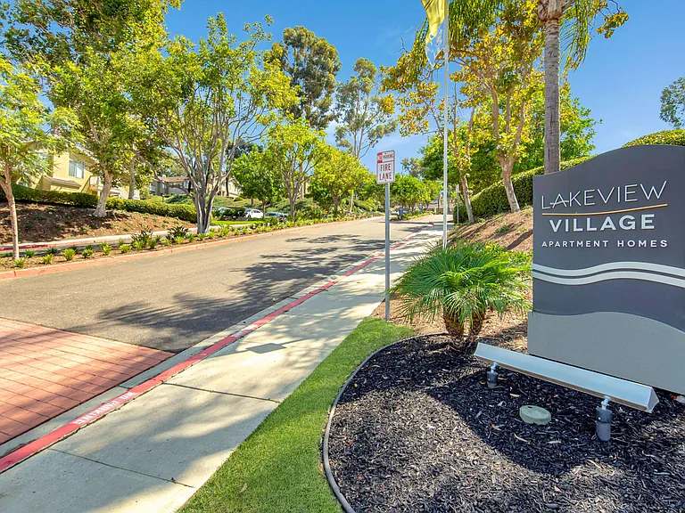 Lakeview Village — Photo 29