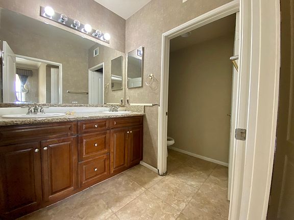 4th image of 12664 Creekview Dr Unit 135