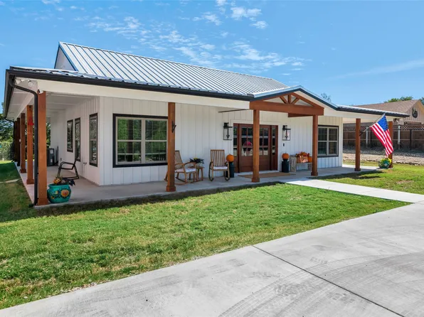 8236 Eagle Mountain Dr, Fort Worth, TX 76135