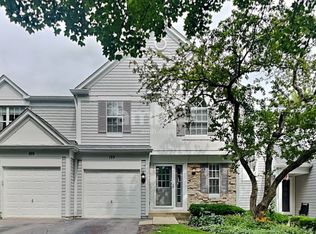 195 Half Moon Cir, Aurora, IL 60504