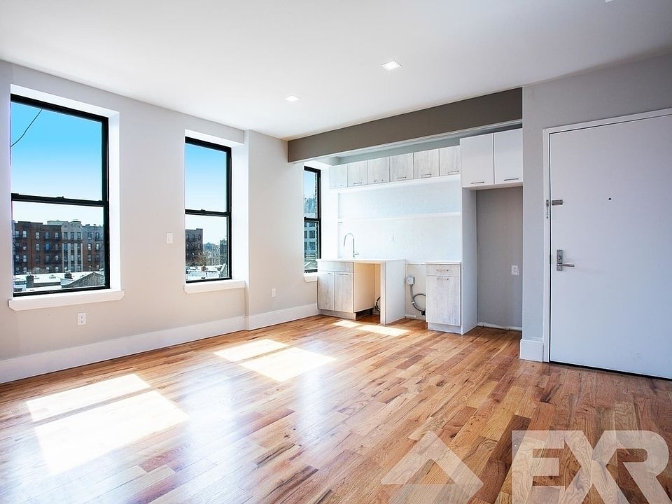 1st image of 245 Sullivan Pl #D98