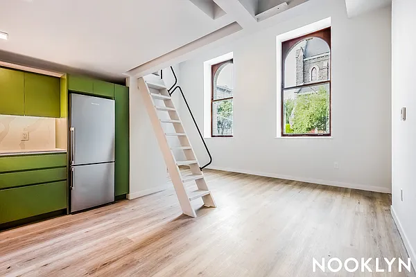 Rented by Nooklyn NYC LLC | media 55