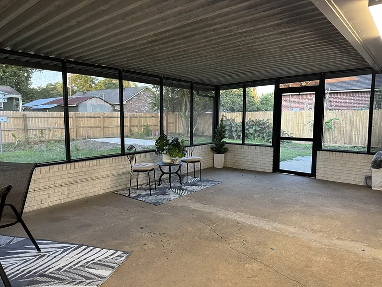 214 Sunny Ln — Photo 33