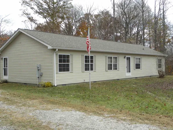 1134 Westwoods Dr, Spencer, IN 47460