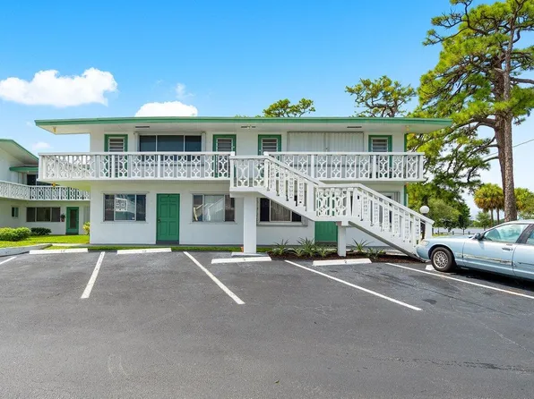 2004 Lake Osborne Drive #2, Lake Worth Beach, FL 33461