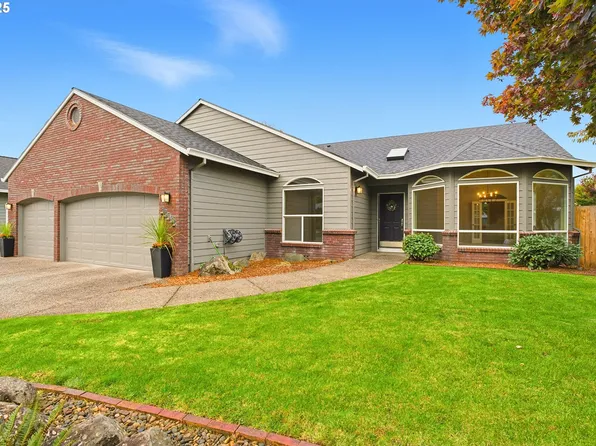 20155 Quinalt Dr, Oregon City, OR 97045