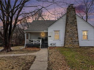 3705 NE Russell Rd, Kansas City, MO 64117