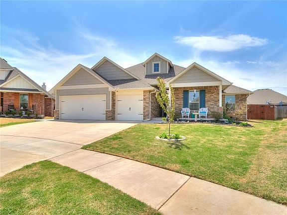 3rd image of 2509 Gerald Ct