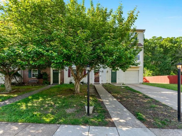 209 Clint Ln, Fredericksburg, VA 22405