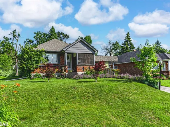 29 Argyle Ave, Orillia, ON L3V 2V5