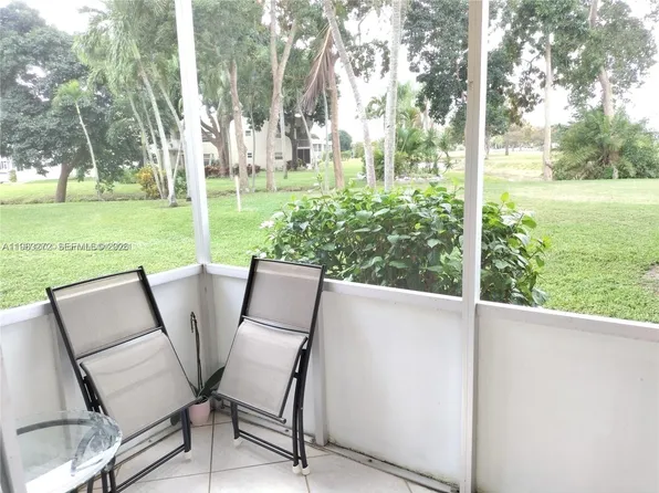 452 Flanders Way #452, Delray Beach, FL 33484