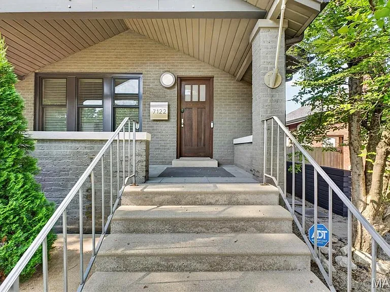 7122 Nashville Ave — Photo 8