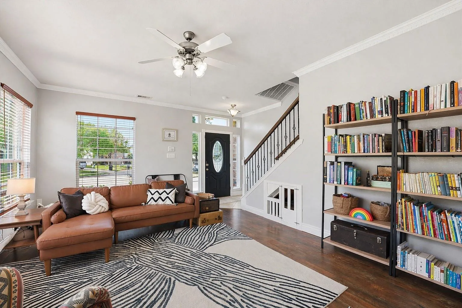 3 bed, 2.5 bath, 2240 sqft, $2,900 — Photo 4