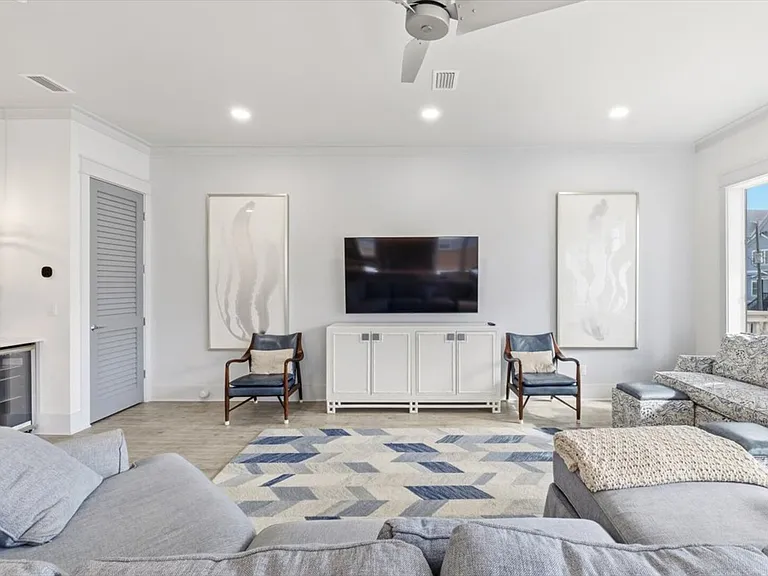 Surf Dr — Photo 11